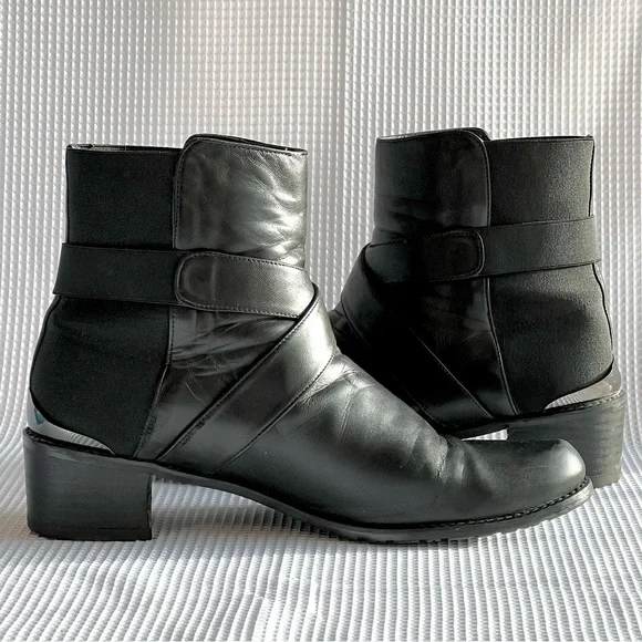 Stuart Weitzman / Pull-On, Chelsea Ankle Boots / Women’s Size 9 - Picture 6 of 12